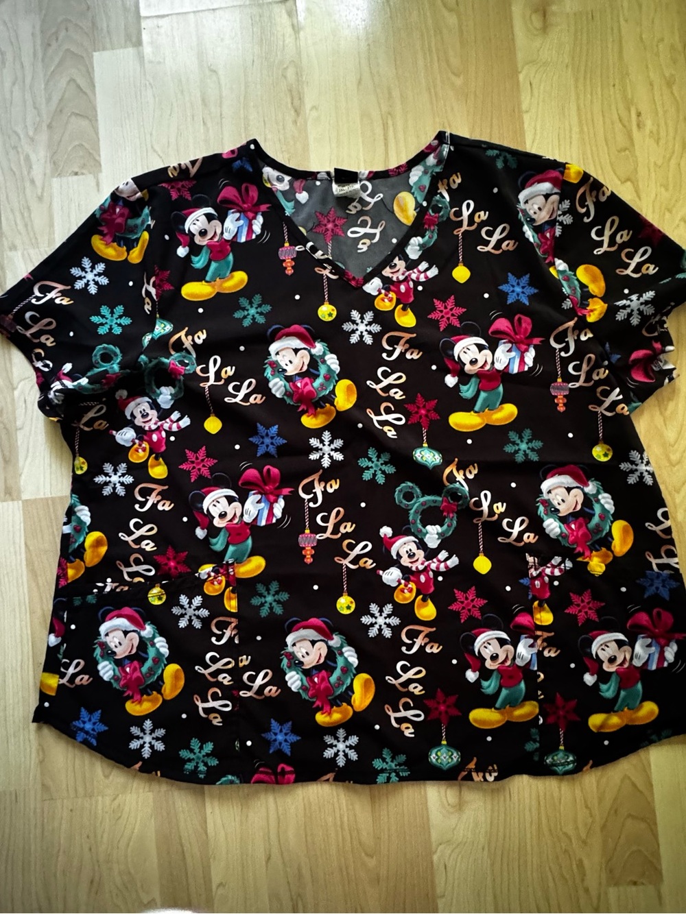 Disney Black Holiday Mickey Print Short Sleeve Tee